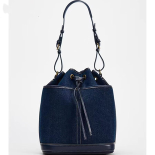 女包新款水桶包单肩斜挎包欧美日韩休闲包小众设计帆布包