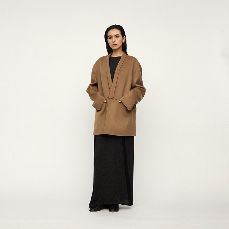 【VIINS】RUOHANCAYE高级日常清冷感通勤常规⼏何领大衣RE007AW25