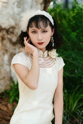 婠如秋【月白手书】2026新款夏季米白色日常可穿复古长旗袍