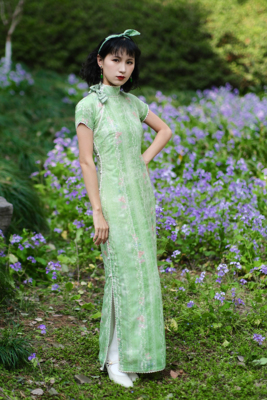 婠如秋|青萝日记|春季上新筒子领绿色印花日常可穿全开襟长旗袍