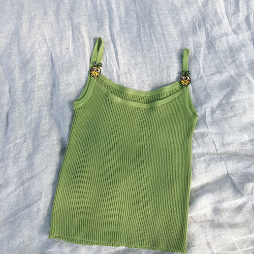 Actual photo of the new Korean version of summer 2019 with sleeveless knitted ins fruit sling vest