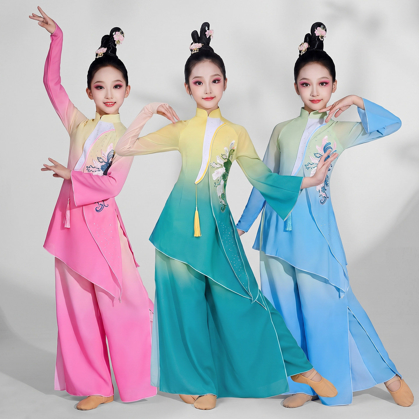 儿童古典舞演出服飘逸团扇伞舞服