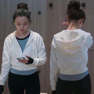 欧洲隐身的名字倪妮任小名同款白色卫衣连帽长袖双口袋拉链外套短