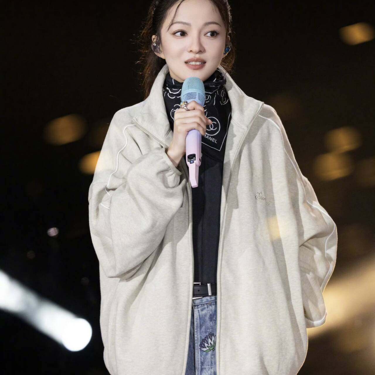 欧洲明星张韶涵演唱会同款卫衣外套春秋立领百搭夹克上衣女衣服潮