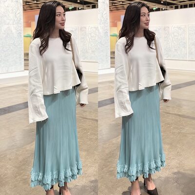 欧洲朱珠同款蓝色百褶半