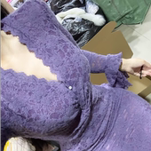 风情紫蕾丝步步生莲 画报夫人原创自制蕾丝温柔扭折喇叭袖