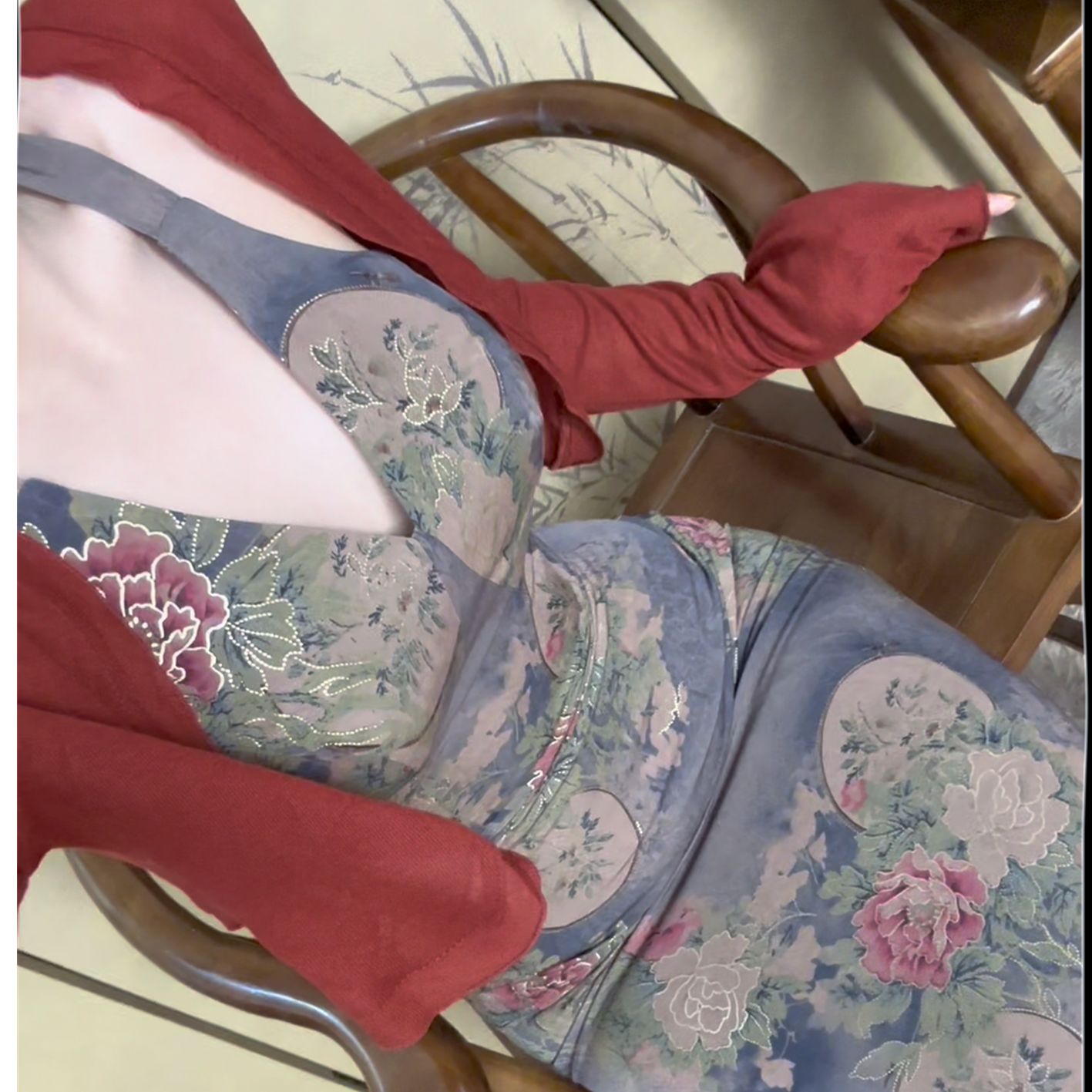 画报夫人原创自制高级烫金挂脖连衣裙 杜若