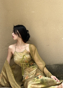 画报夫人原创自制新中式 春于绿 国风温柔肚兜提花缎面连衣裙