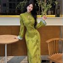 LHMknk1画报夫人原创自制高级秋冬麂皮绒显白新中式 蝶绿 文艺旗袍