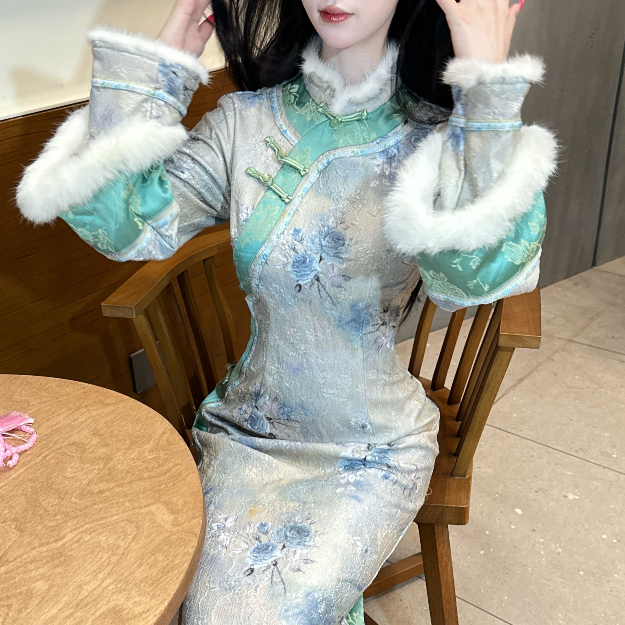 LHMknk1画报夫人原创自制高级温柔针织提花清宫改良旗袍 水蓝格格