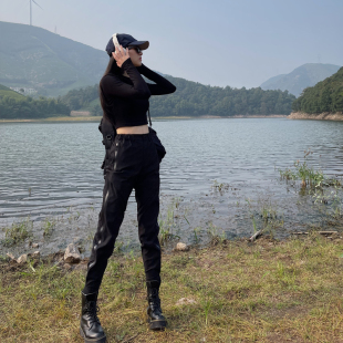 黑色高腰机能哈伦裤子显瘦户外美式工装裤女款酷潮春2026新款束脚