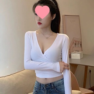 打底衫露胸性感紧身深v领上衣长袖t恤女夜店低胸短款露脐女装