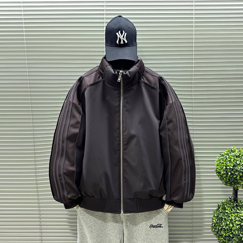 高级感三条杠拼接短款立领羽绒服男冬季痞帅轻薄款白鸭绒夹克外套