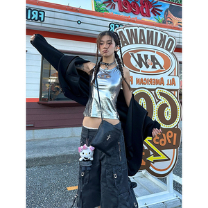 欧美风辣妹金属银色亮面镂空吊带背心女秋季小众修身短款无袖上衣