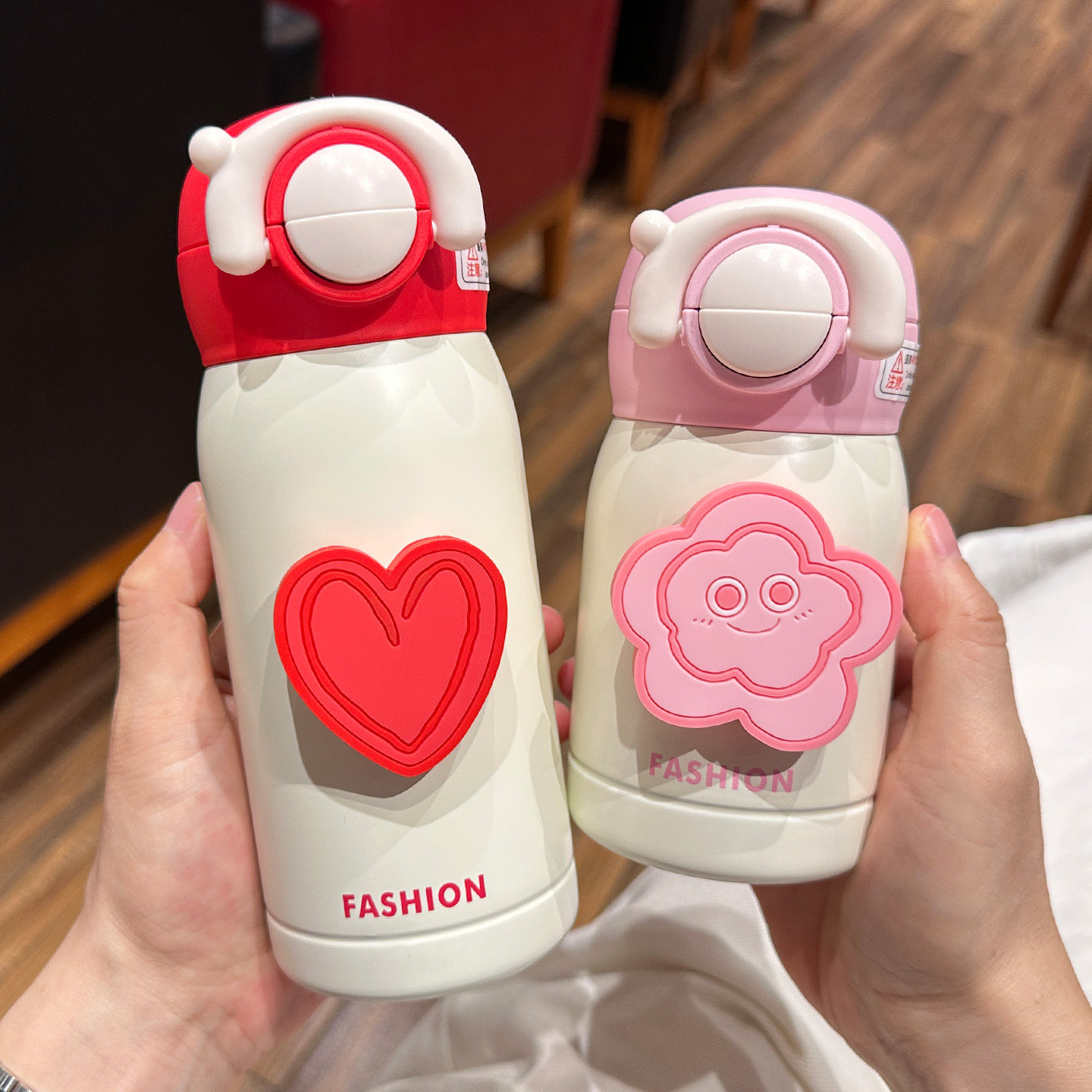 保温杯小巧便携可爱吸管杯女生高颜值水杯学生上学专用小容量水壶