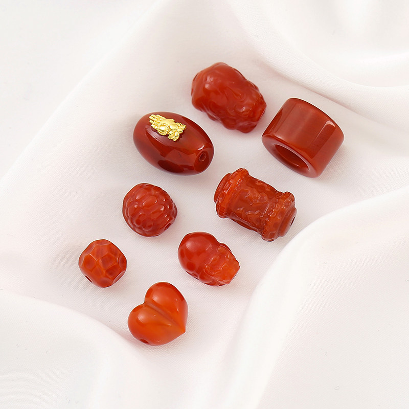 天然红玛瑙屁桃貔貅无相珠佛手贴片桶柱隔珠手工diy首饰饰品配件