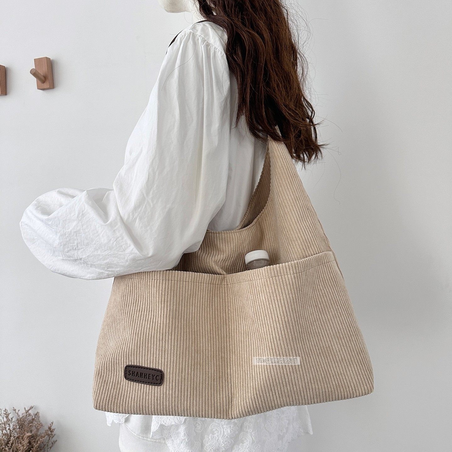 条绒包包女2025秋冬新款大容量百搭通勤托特包轻便大学生单肩书包,箱包皮具/热销女包/男包,托特包,淘宝优惠券,粉丝福利购,淘宝优惠卷