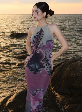 #Sisjuly#海岛出片lovely 花卉印花性感露背修身挂脖式连衣裙女夏