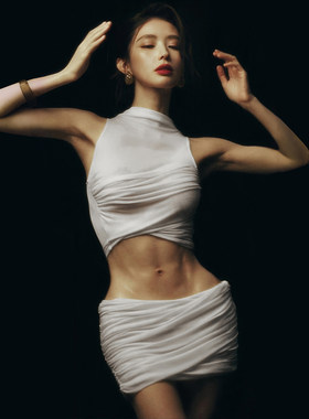 不规则褶皱背心含底裤短裙套装女