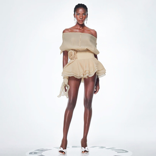 法式 惟妙山茶花开 轻纱飘逸荷叶边微透露背斜领连衣裙女 Sisjuly