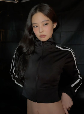jennie同款潮流时尚拉链休闲T恤