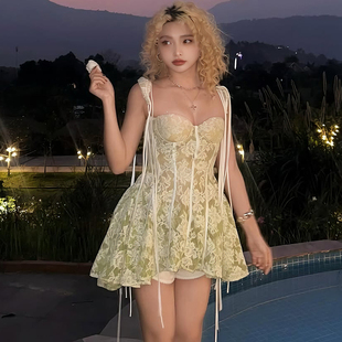 不规则飘带甜美纯欲吊带连衣裙女 绿野仙踪精美花卉印花 Sisjuly