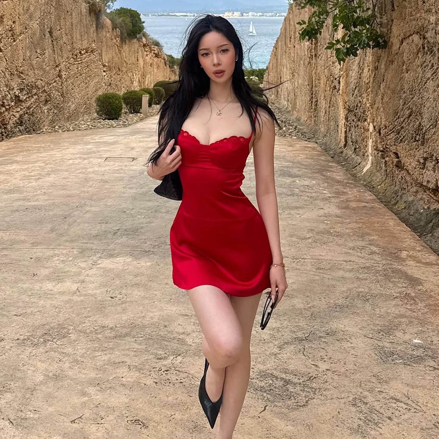 #Sisjuly#欧美性感张扬明艳气质 蕾丝花边短款修身吊带连衣裙女夏