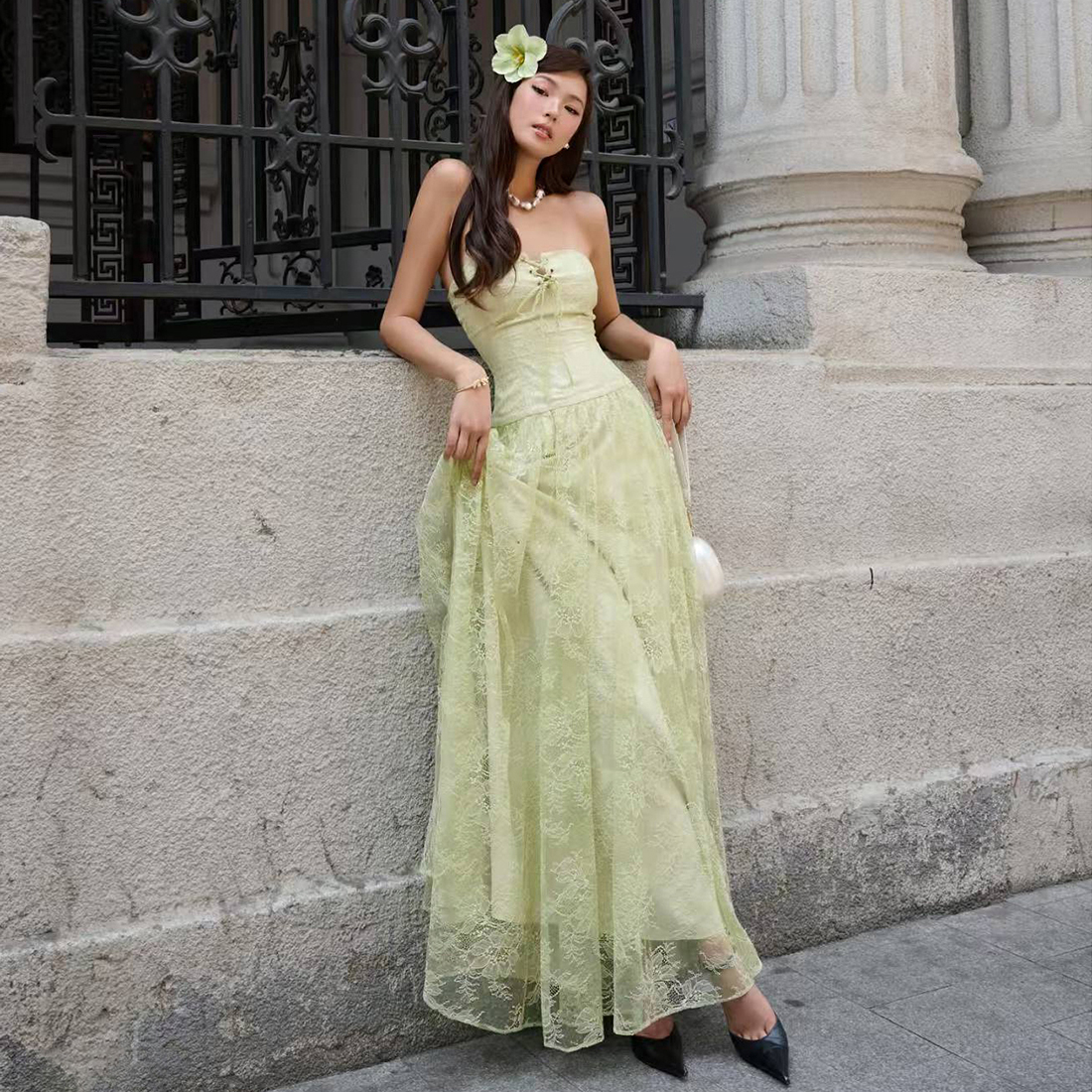 蕾丝雕花系带设计抹胸连衣裙女夏