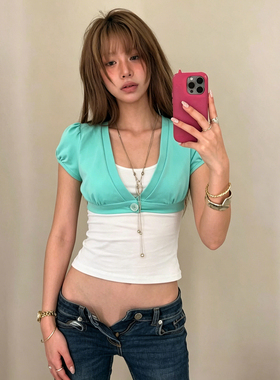 #Sisjuly#千禧时代古早潮流 纽扣设计时尚修身泡泡袖短款T恤女夏