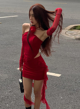 #Sisjuly#红色纯欲风辣妹流苏设计感露肩修身包臀显身材连衣裙女