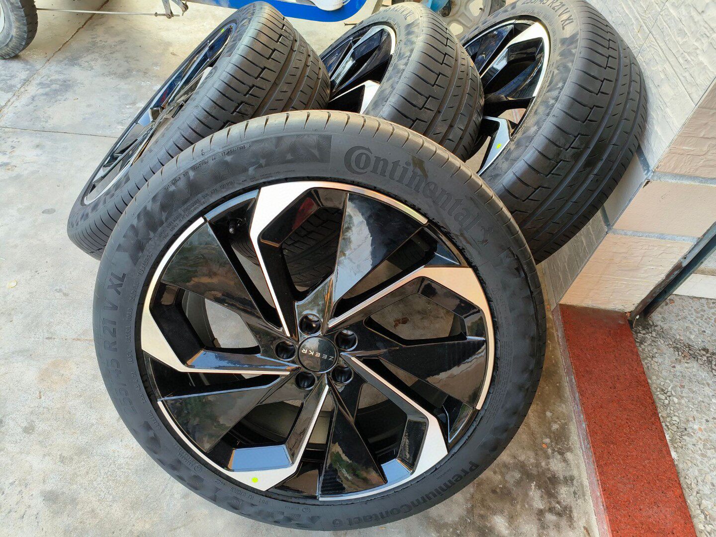 ZEEKR001 21寸原厂轮毂轮胎255/45R21马牌PC6原装正品拆车