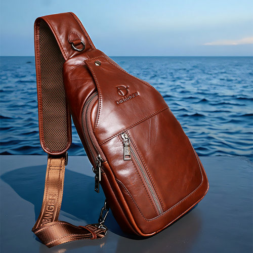 男士斜挎包真皮单肩包大容量胸包男软皮头层牛皮休闲简约挎包男包