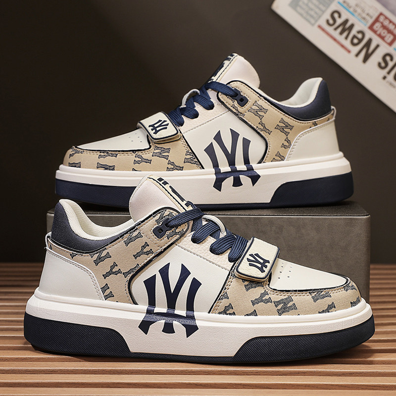 香港潮牌男鞋秋冬百搭初中生运动休闲板鞋男生莆田内增高小白潮鞋