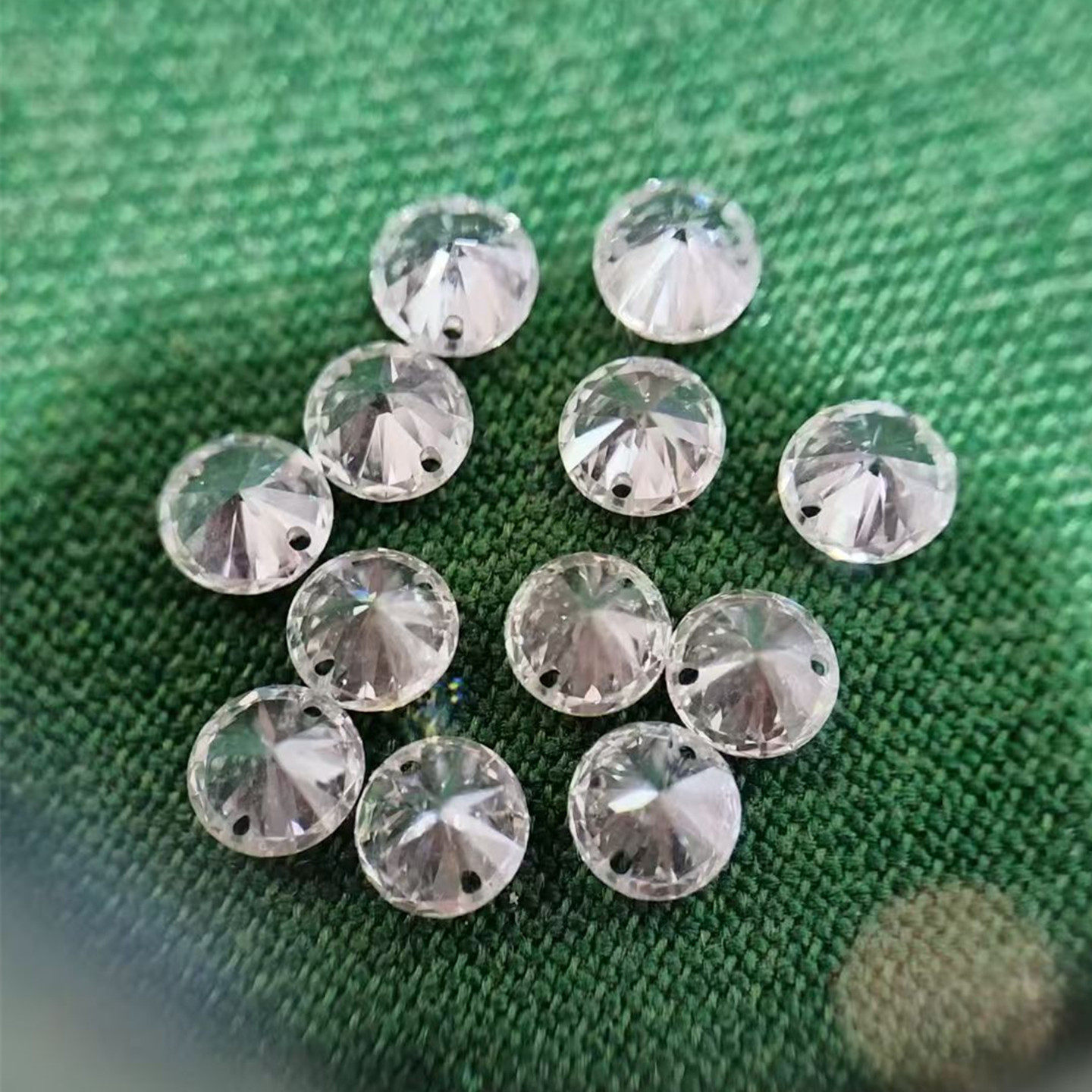 培育钻石激光打孔圆形水滴形马眼形各种异性钻石支持定制项链吊坠
