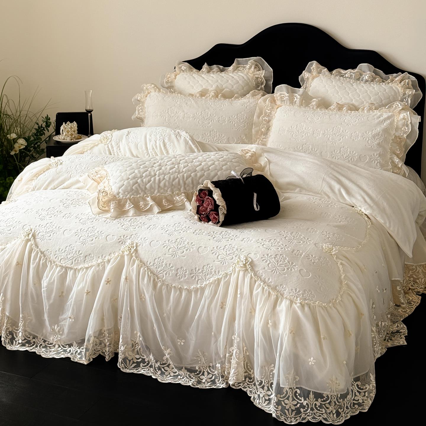 法式冬季仙女加厚牛奶绒四件套公主风蕾丝边雕花被套夹棉床盖床品