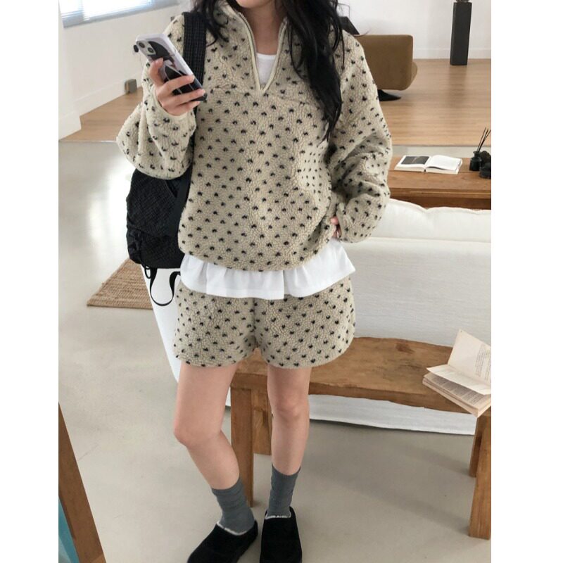 韩国chic2026冬季立领保暖羊羔毛卫衣宽松显瘦百搭心心两件套装女