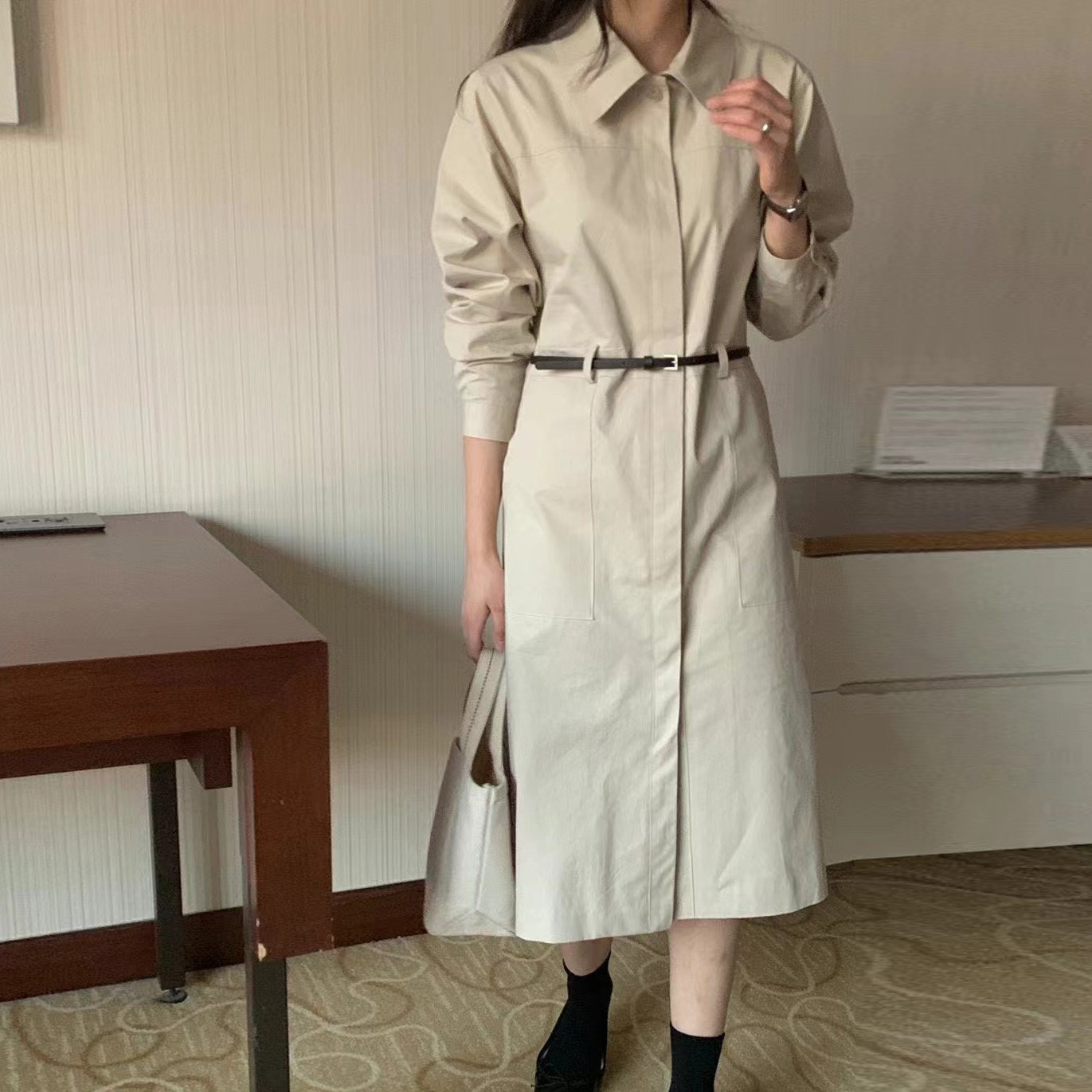 韩国chic2026春秋新款简约翻领宽松型休闲系带风衣外套 配腰带