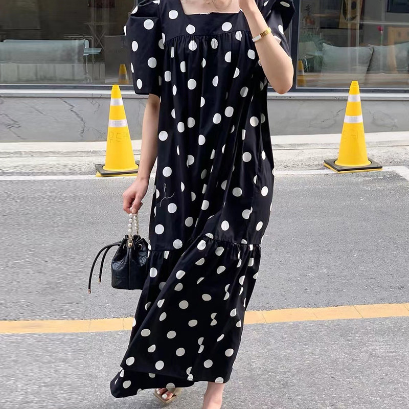韩国chic方领撞色波点设计宽松休闲泡泡袖连衣裙女2026夏季新品裙