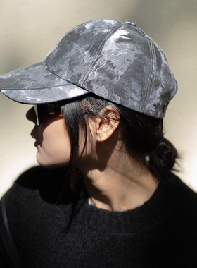 MING 迷幻星球 l 双面迷彩镜面灰色四季软顶时尚棒球帽早秋鸭舌帽