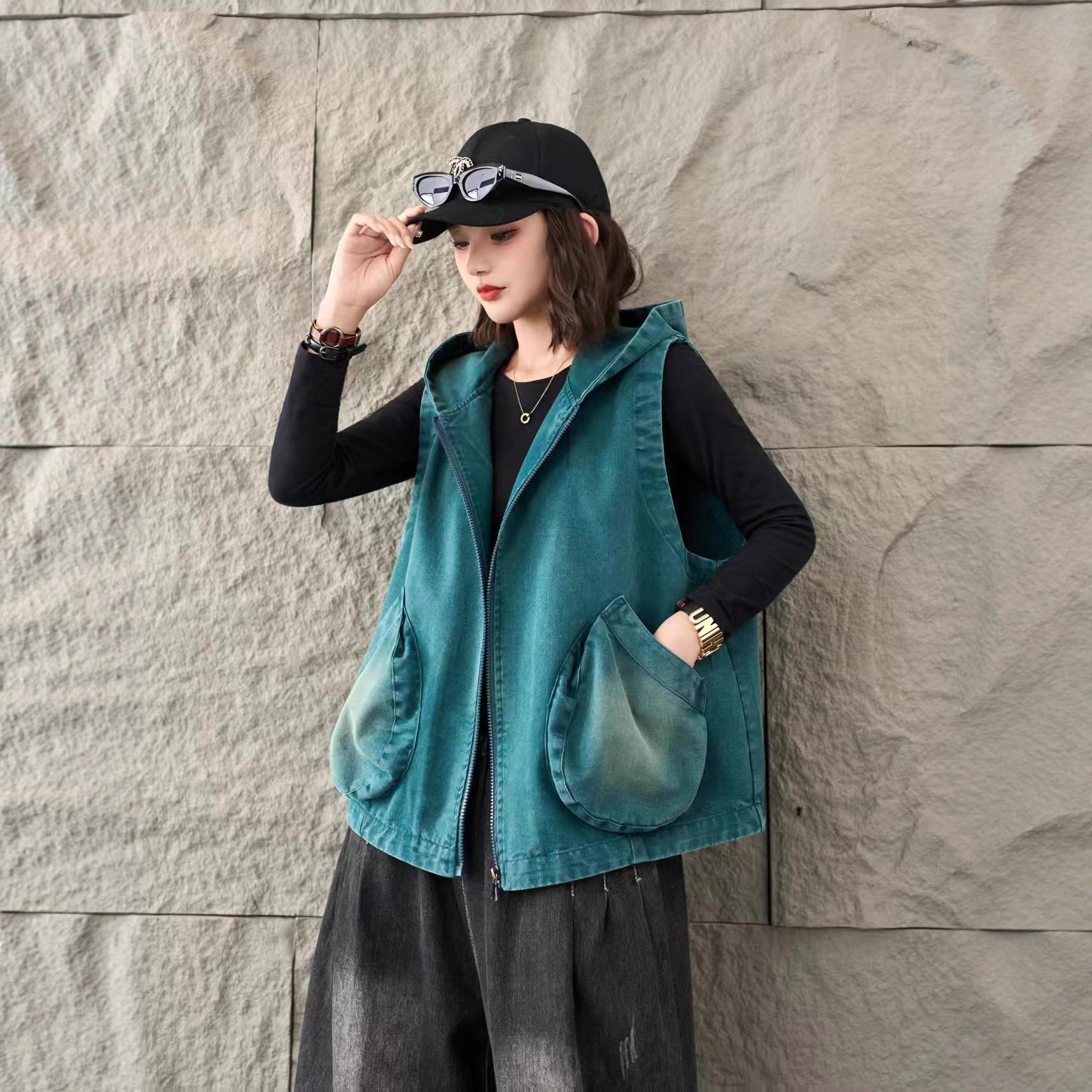 牛仔连帽马甲 2025秋季新款 个性大口袋外套女无袖开衫马夹上衣潮