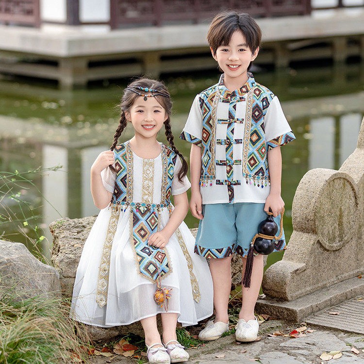儿 童少数民族新疆西域风情男女 童兄妹姐弟装幼儿园六一舞蹈表演