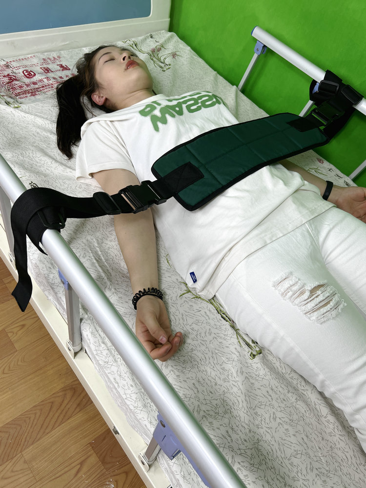 卧床使用者耐用约束带方便