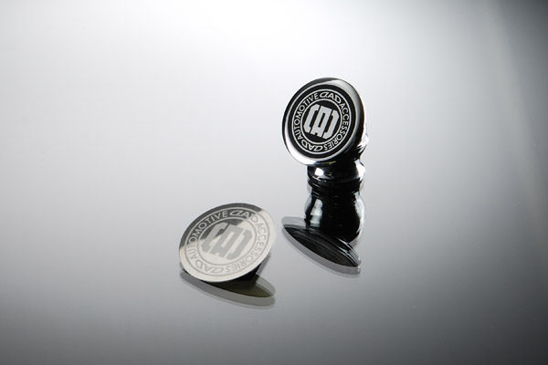 日本DAD汽车载手机支架仪表台吸铁石磁性手机座磁铁旋转导航通用