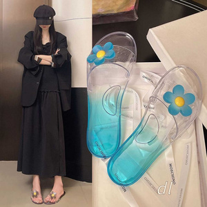 平跟爆款女鞋时尚简约度假风夏季