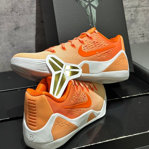 Nike Kobe 9 Elite EM Protro WNBA 舒适贴合 回弹抓地  篮球鞋