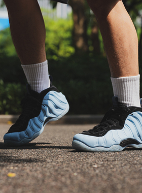 Nike Foamposite One 'Psychic Blue and Black中帮 篮球鞋浅蓝色