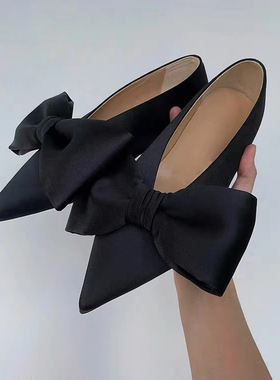 2022春季新款蝴蝶结单鞋暗黑风尖头百搭法式缎面芭蕾平底鞋芭蕾鞋