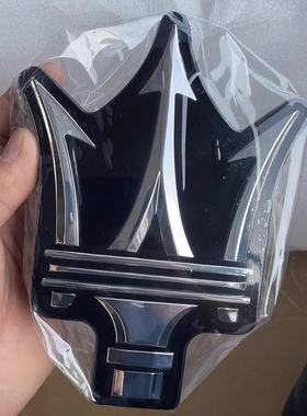 玛莎拉蒂总裁吉博力莱万特改车头镜面大标trofeo前包围中网标改装