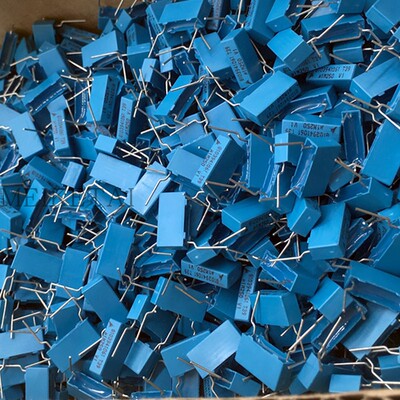 B32521S3104M 0.1uf 250v100nf u1 104 10MM薄膜电容EPCOS 西门子