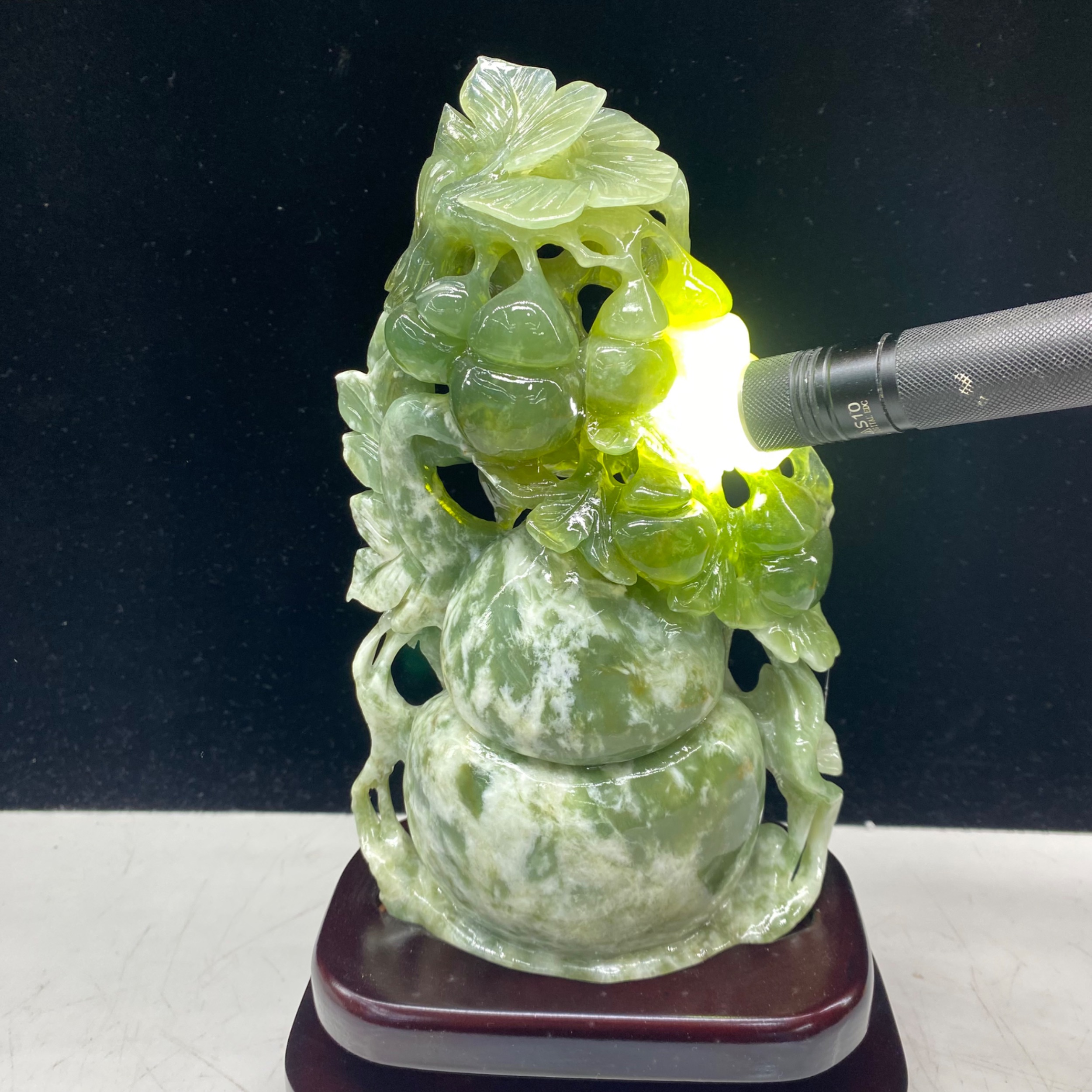 岫玉连年有余摆件玉石鲤鱼天然